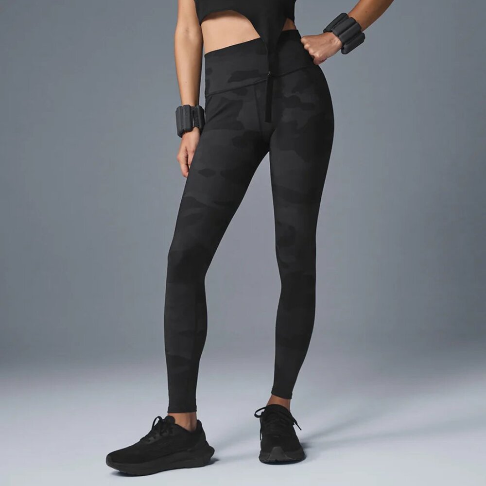 BRAND NEW:  -Alo Yoga High-Waist Camo Vapor Legging - Size Small